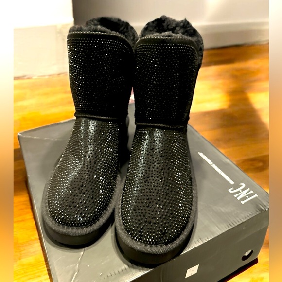 SOLD - Picture 3 of 9